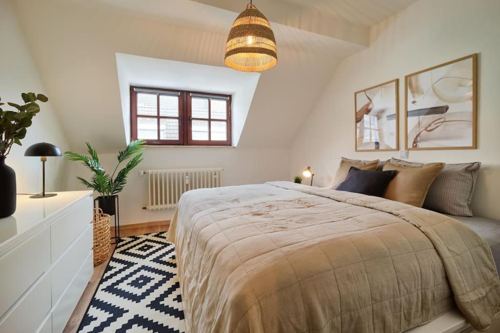 Exklusive Designer-wohnung In - Ideal Fuer Geschaeftsreisende, Firmen & Paare - Zentrumslage